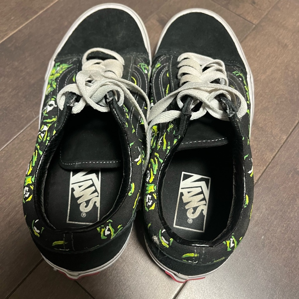 Old school Vans men 7, women 8.5 - Picture 2 of 7